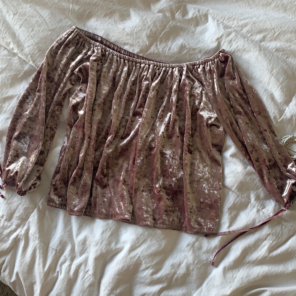 American Eagle Rose gold velvet top